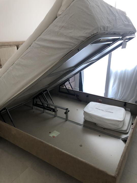 Förvaring under säng/ Storage under bed